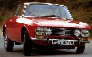 Alfa Romeo 2000 GT Veloce 1971 года (UK)